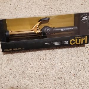 Paul mitchell curling iron 1.25" Barrel. NEW!